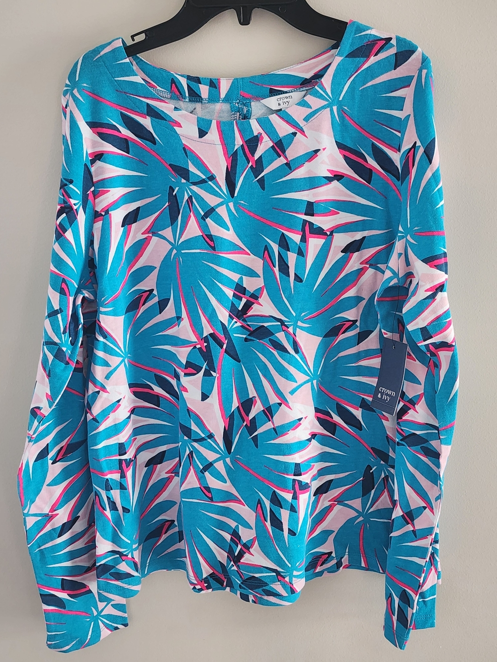 Crown & Ivy Turquoise Chroma Long Sleeve Top